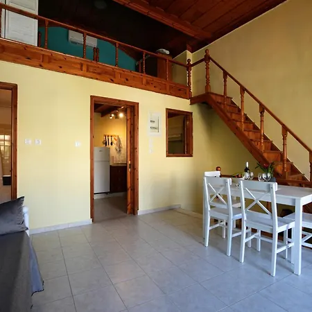 Vakantiehuis Point Sými
